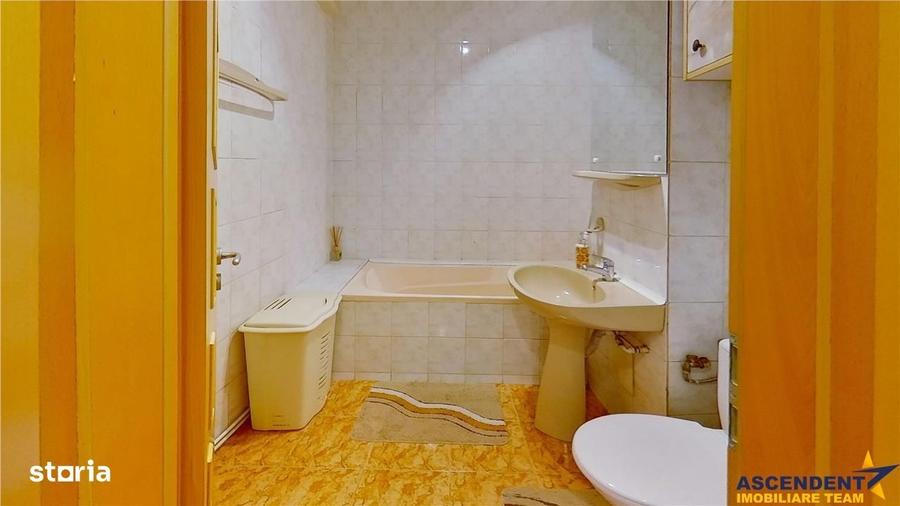 Apartament cu 4 camere decomandat, mobilat în Tractorul