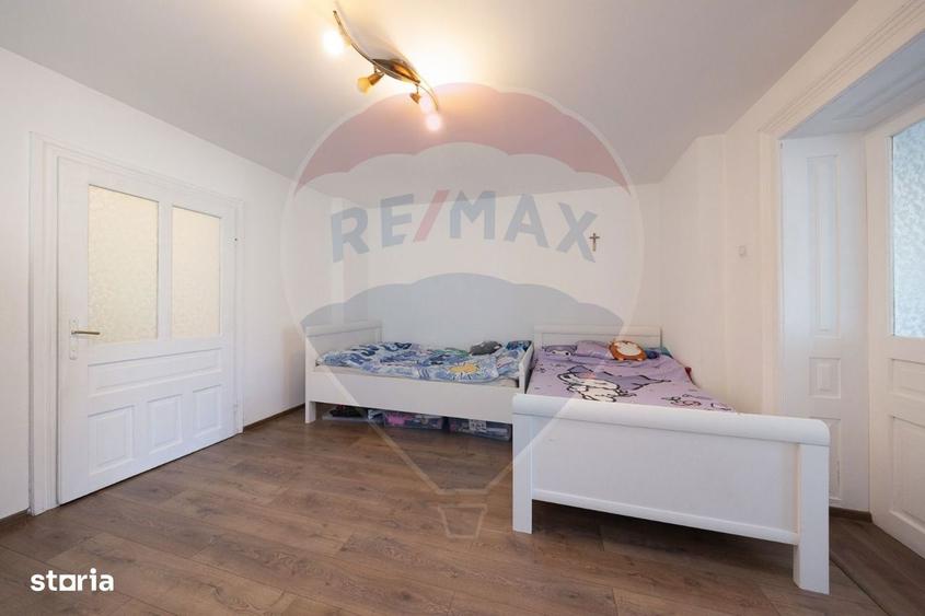 Casă cu 4 camere cu Teren 390 Mp în Hălchiu