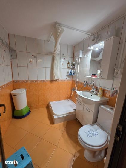 Apartament cu 2 camere în Tei