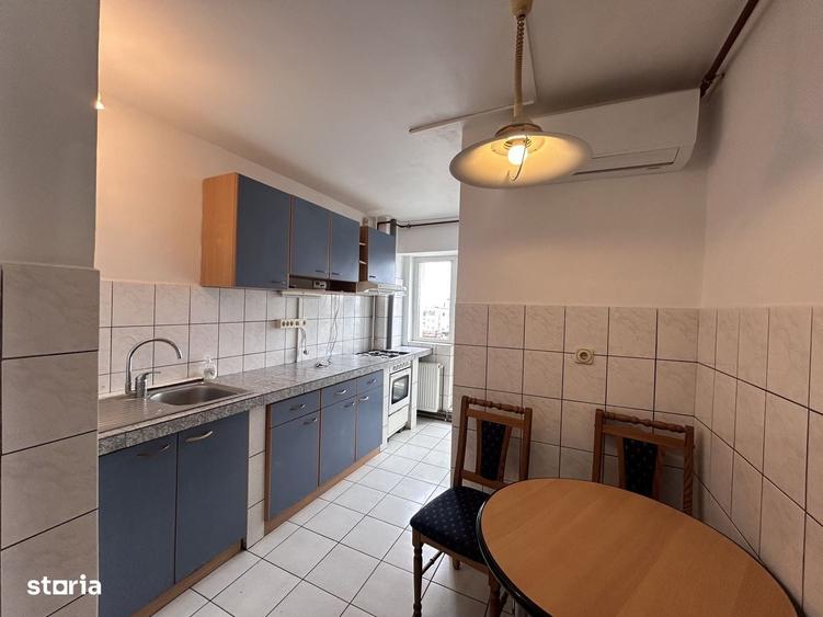 Apartament cu 2 camere decomandat în Intim