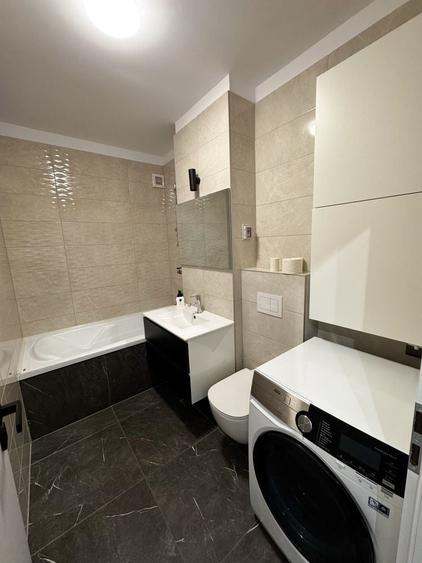 Apartament cu 3 camere decomandat în Dumbrăvița