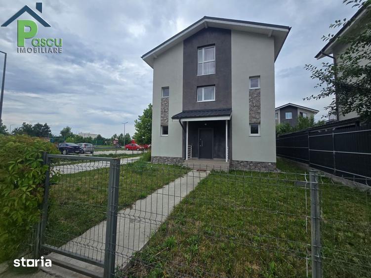 Casă cu 4 camere cu Teren 300 Mp în Central
