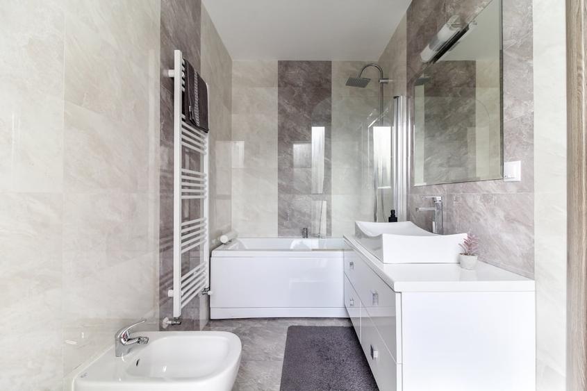 Duplex cu 5 camere cu Canalizare în Bună Ziua