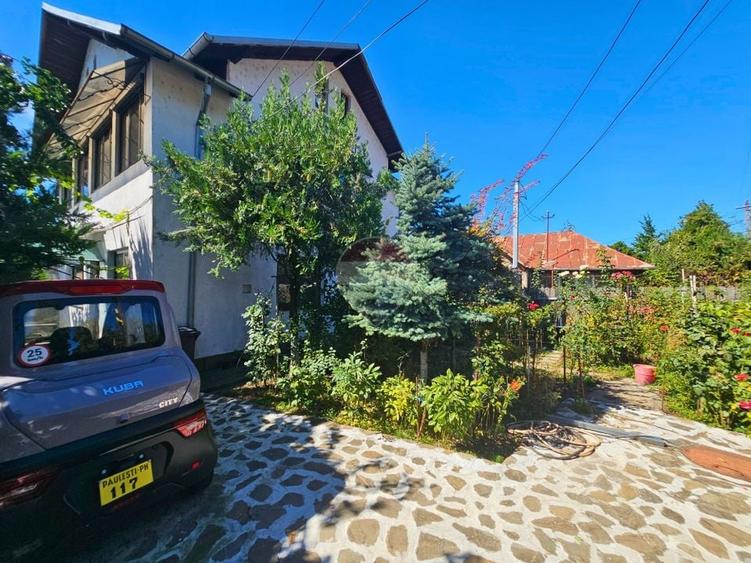 Casă individuală cu 6 camere cu Teren 276 Mp în Păulești
