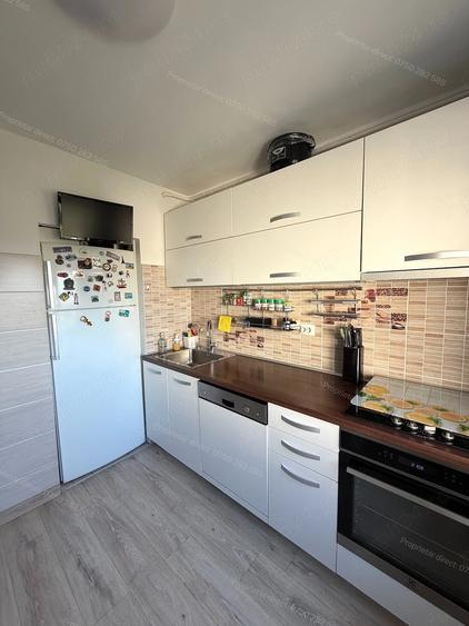 Apartament cu 3 camere decomandat în Muncii
