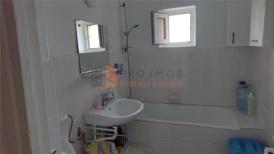 Apartament cu 3 camere decomandat, mobilat în Unirii Sud
