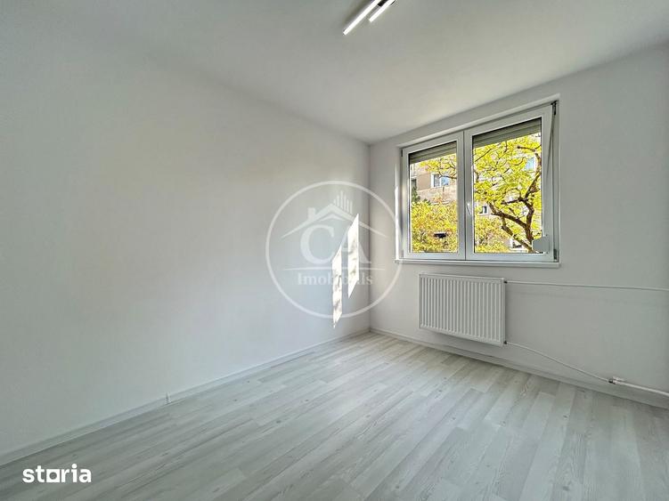 Apartament cu 3 camere semidecomandat în Orașul Nou