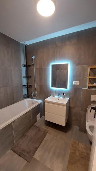 Apartament cu 2 camere decomandat în Exterior Vest