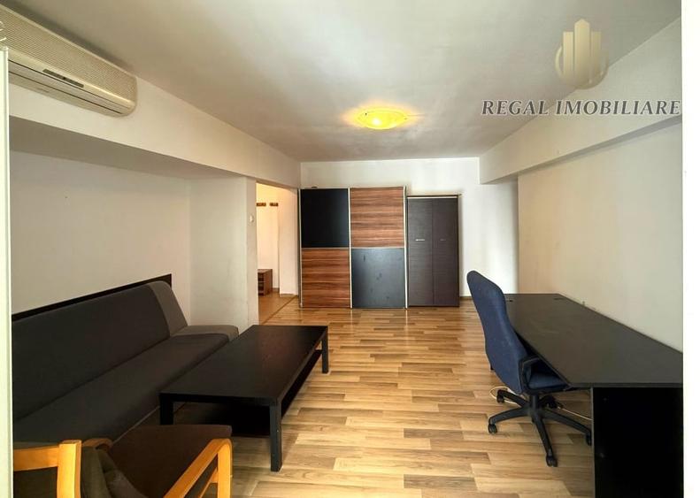 Apartament cu 2 camere semidecomandat, mobilat în Universitate