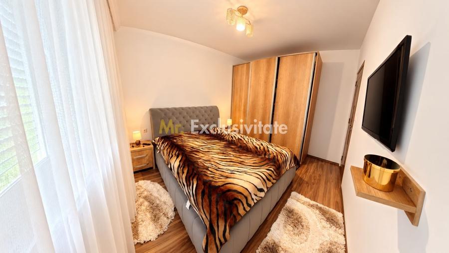 Apartament cu 4 camere decomandat, mobilat în Central