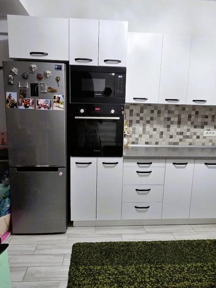 Apartament cu 2 camere decomandat, mobilat în Central