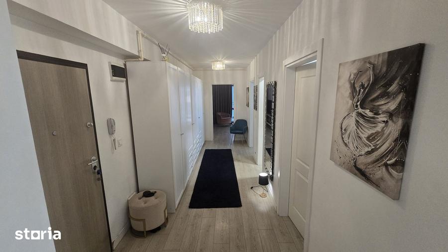Apartament cu 3 camere decomandat în Central
