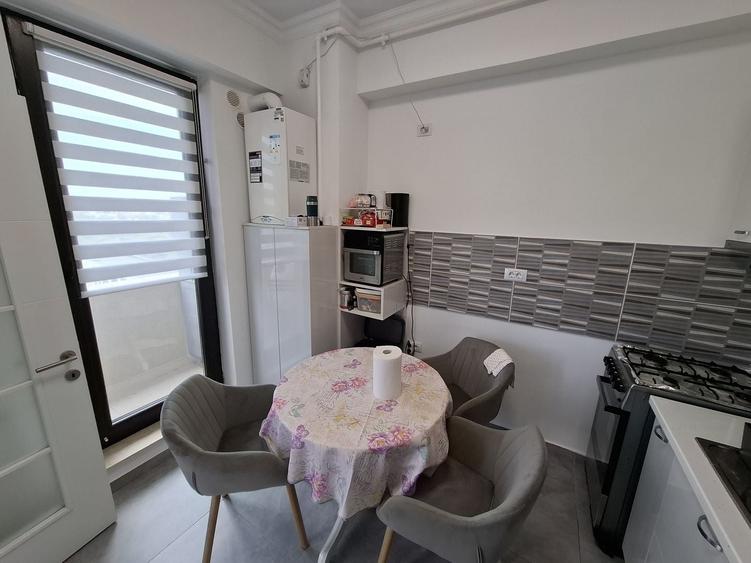 Apartament cu 2 camere decomandat, mobilat în Groapa