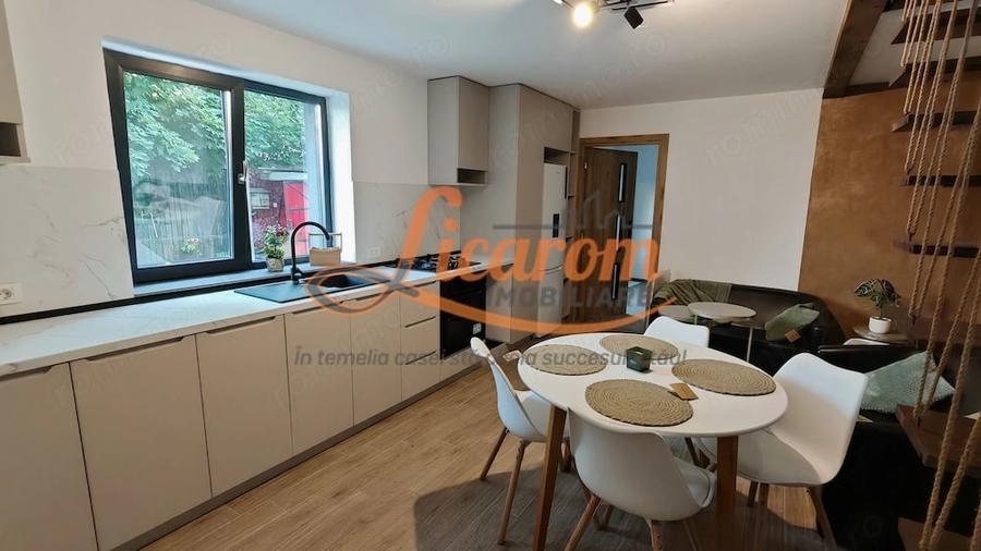 Apartament cu 4 camere decomandat în Răcădău