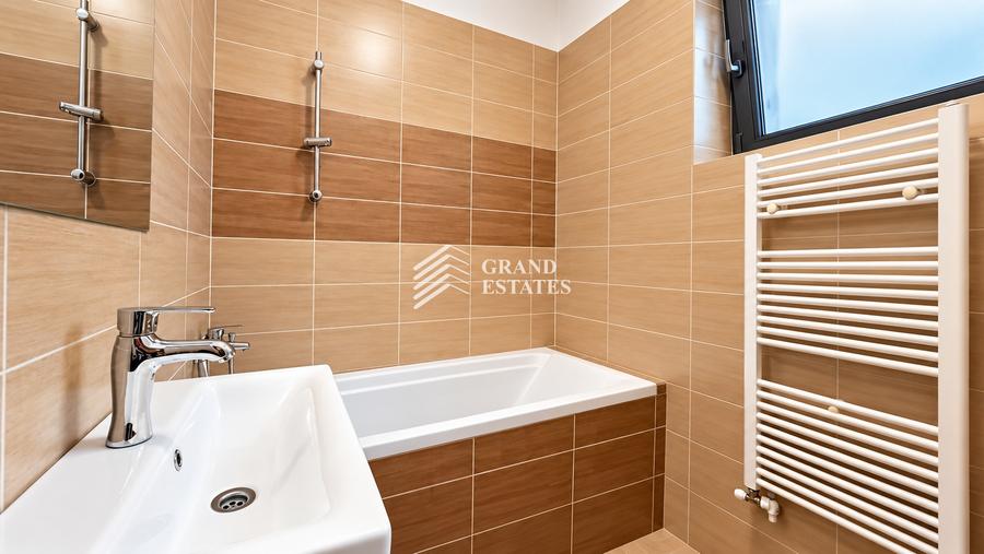 Apartament cu 2 camere decomandat în Otopeni
