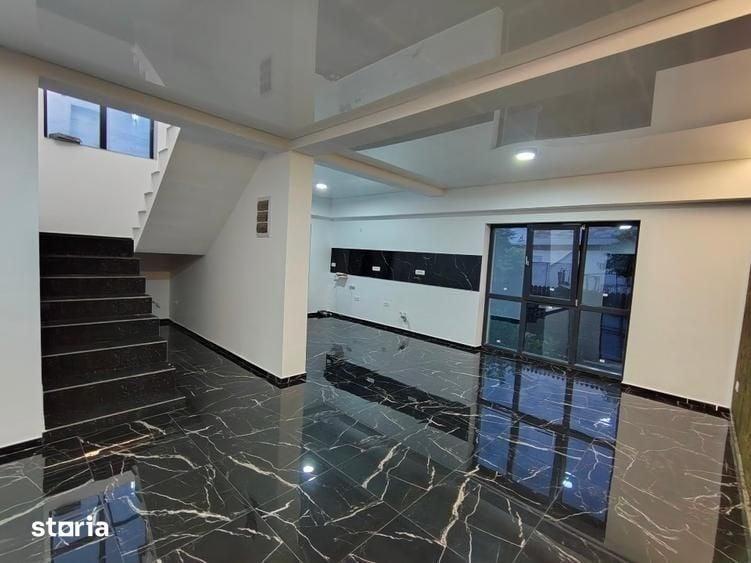 Casă cu 5 camere cu Teren 200 Mp în Valea Lupului