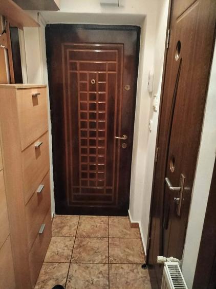 Apartament cu 2 camere nedecomandat în Central