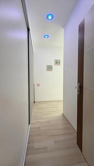 Apartament cu 3 camere decomandat, mobilat în Tractorul