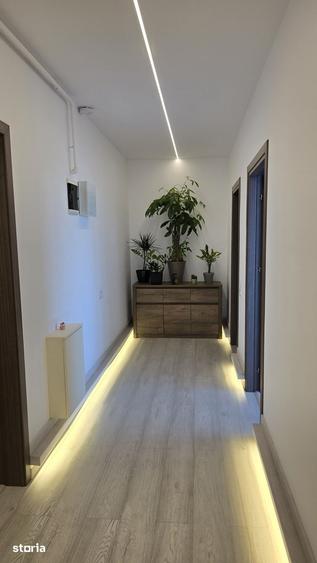 Apartament cu 4 camere în Giurgiului