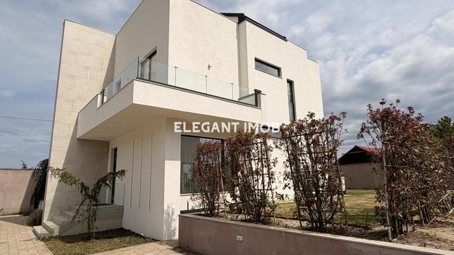 Casă individuală cu 5 camere cu Teren 477 Mp în Corbeanca