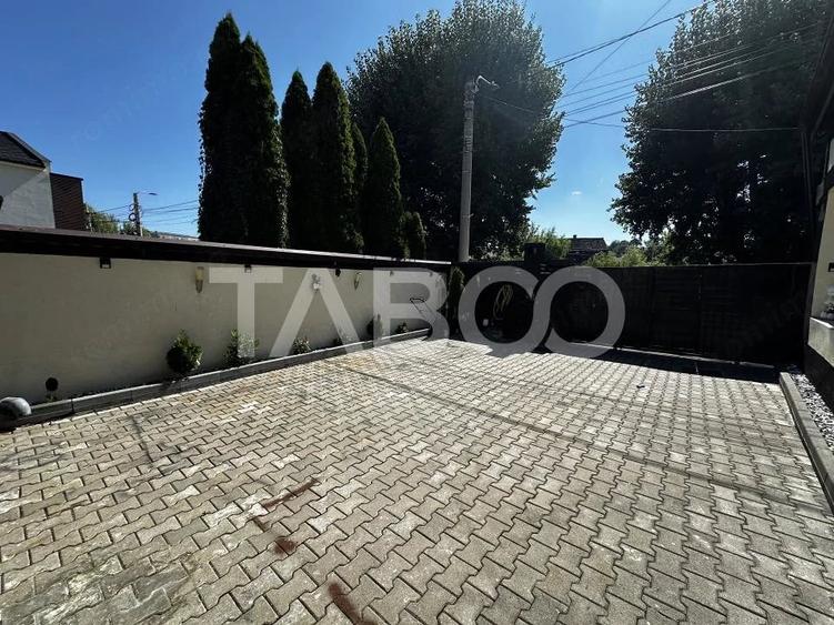 Casă cu Teren 192 Mp în Central