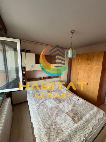 Apartament cu 4 camere semidecomandat, mobilat în Berceni