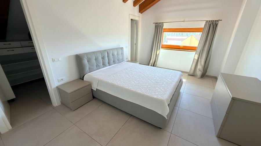 Apartament cu 3 camere în Calea Dumbrăvii