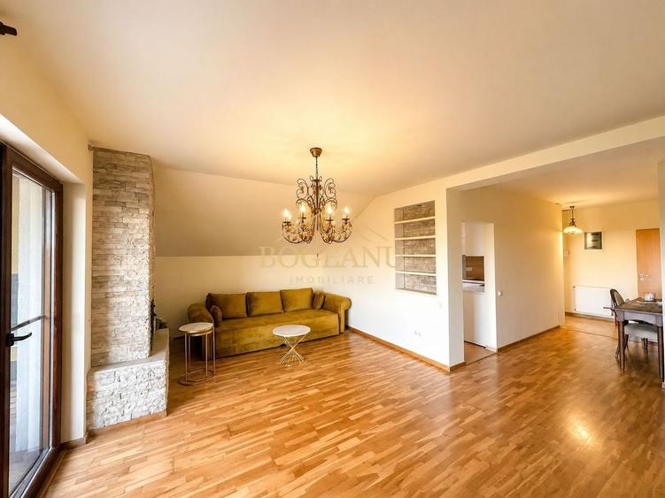 Apartament cu 3 camere decomandat, mobilat în Dumbrăvița