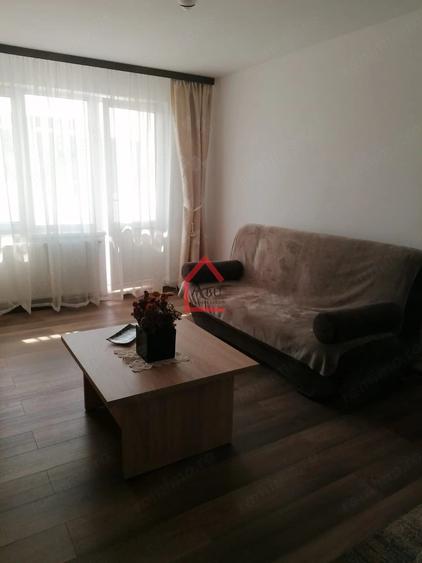 Apartament cu 2 camere decomandat în Filiași