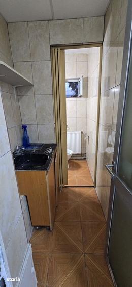 Spațiu comercial, de 34 mp, în Micro 6