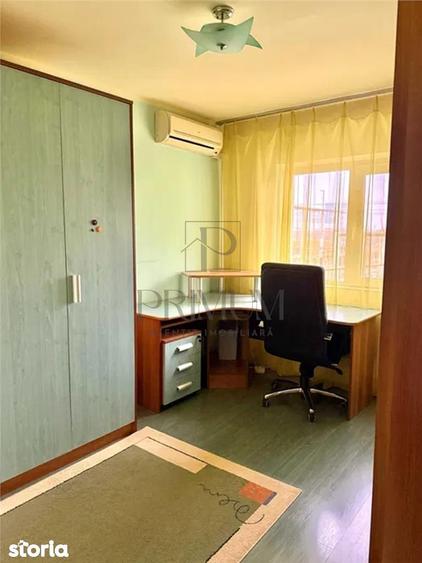 Apartament cu 3 camere decomandat, mobilat în Mehala