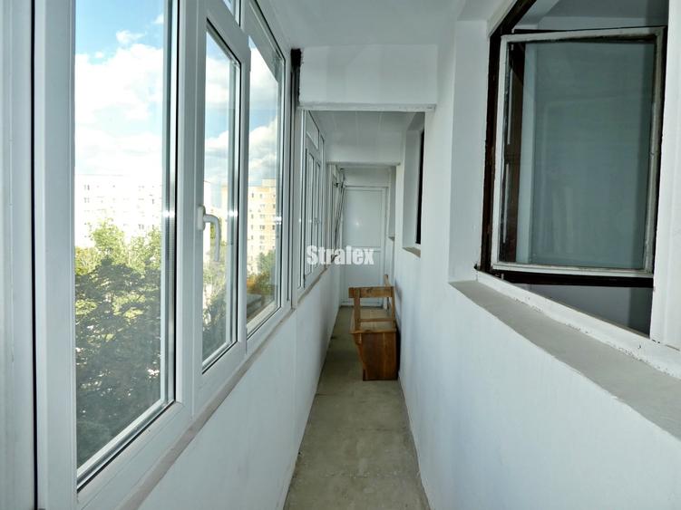 Apartament 3 camere bloc reabilitat aproape de metroul Raul Doamnei - 13