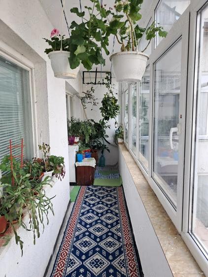 Apartament cu 4 camere decomandat în Traian