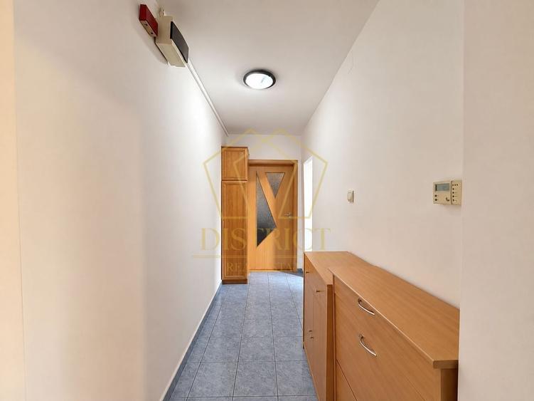 Apartament cu 3 camere semidecomandat în Șagului