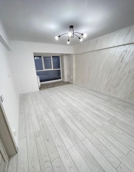Apartament cu 2 camere decomandat în Republicii