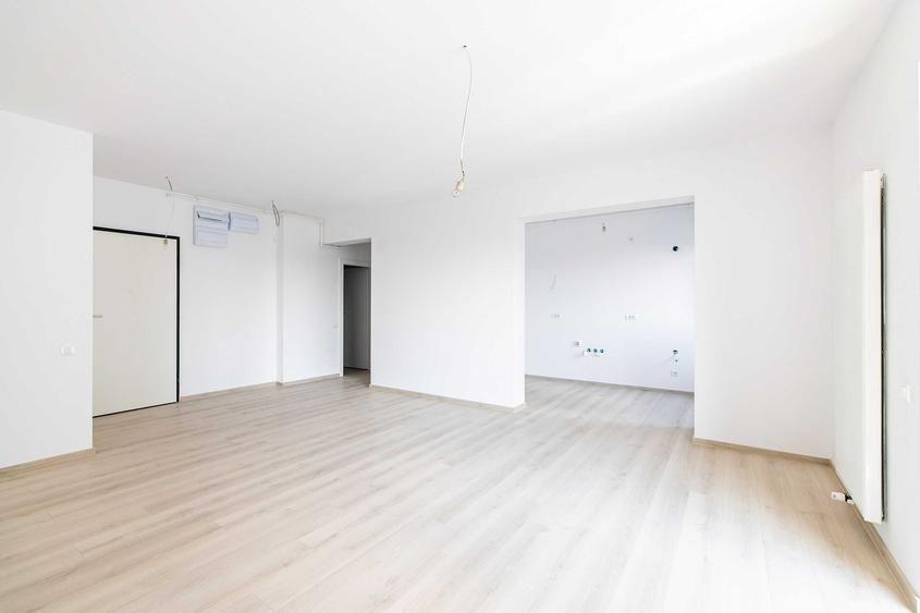 Apartament cu 3 camere decomandat în Costin Georgian