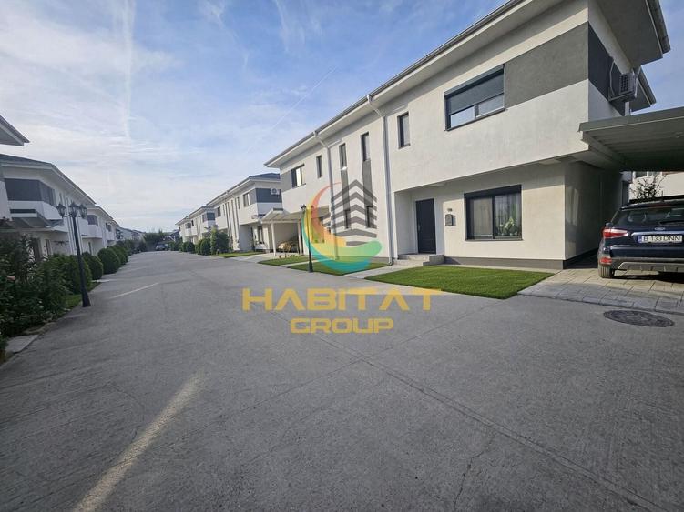 Duplex cu 4 camere cu Canalizare în Central
