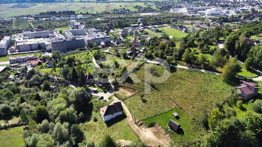 Teren Construcții intravilan de 1000 mp, în Zărnești