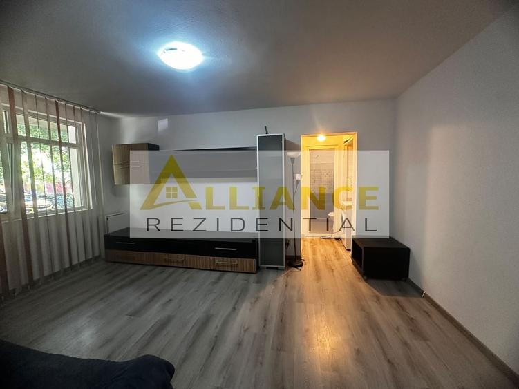 Apartament cu 2 camere semidecomandat, mobilat în Berceni