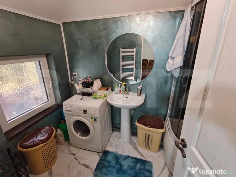 Casă cu 7 camere cu Teren 1430 Mp în Mărișel