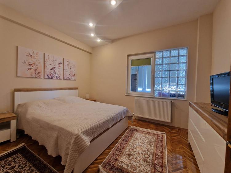 Apartament cu 2 camere decomandat în Ultracentral