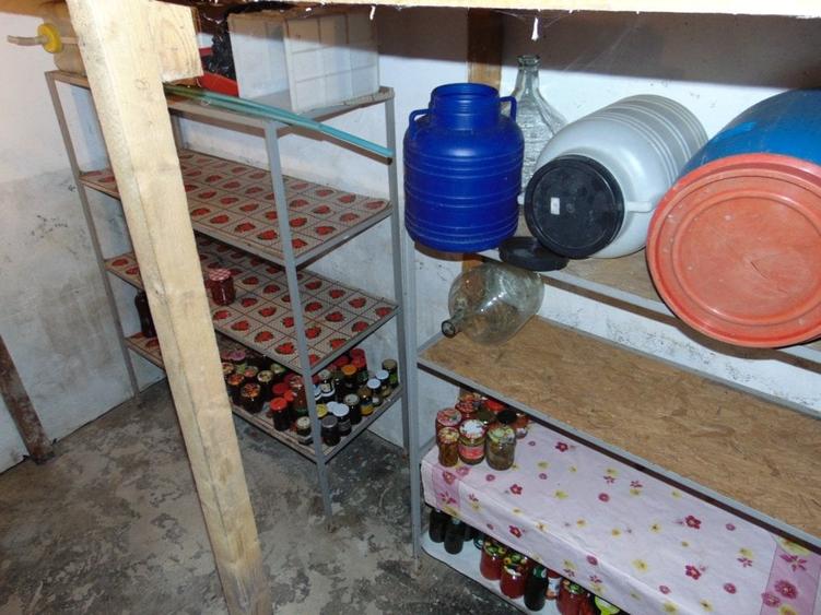 Casă individuală cu 4 camere cu Canalizare în Tărtășești