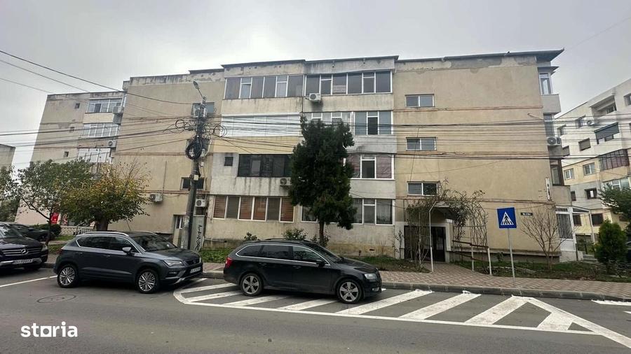 Cernavoda - Str. 9 mai, Apartament cu 3 camere - 69 mp - etaj 3 - 9