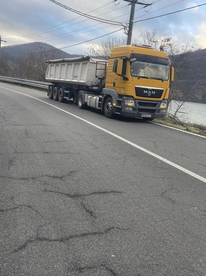 Spațiu comercial, în Svinița