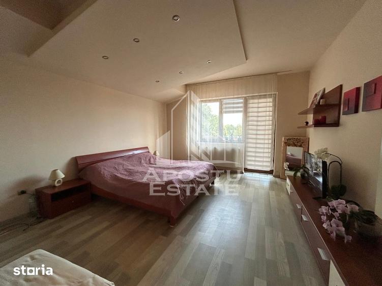 Casă cu 6 camere cu Teren 920 Mp în Odobescu