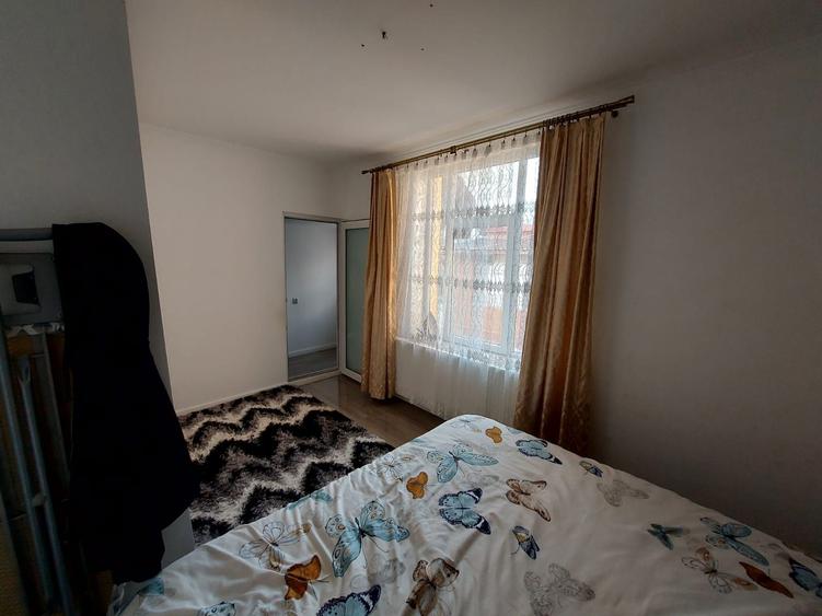 Casă cu 2 camere cu Teren 180 Mp în Capitol