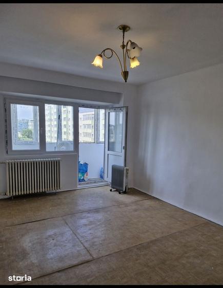 Garsonieră decomandată în Colentina