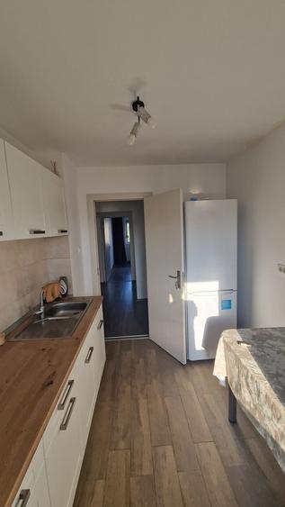 Ap cu 3 camere decomandat, et. 4/4, zona Girocului - 13