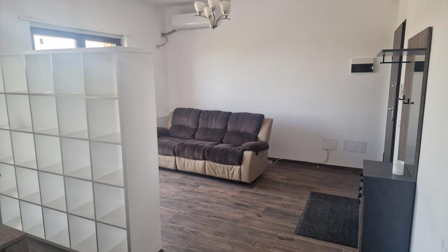 Apartament cu 3 camere decomandat, mobilat în Mogoșoaia