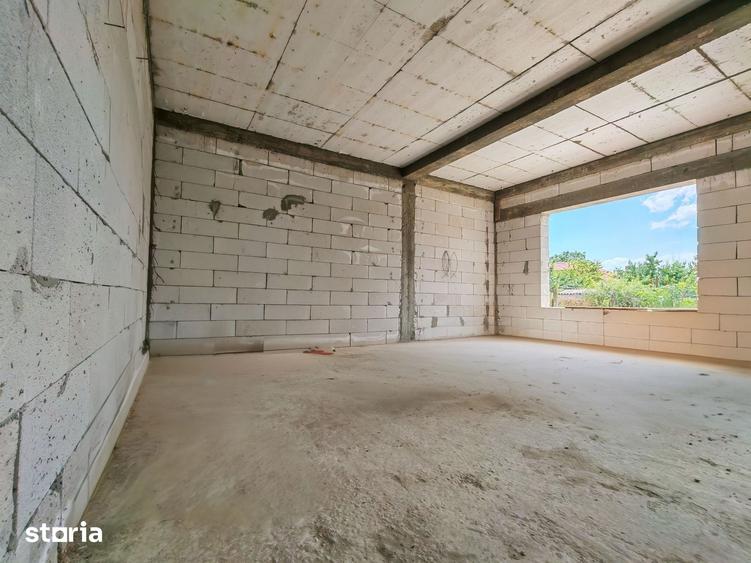 Casă cu 4 camere cu Teren 200 Mp în Lumina